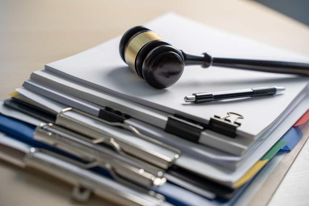 Judge,Hammer,And,Business,Report,Papers,,Important,Documents